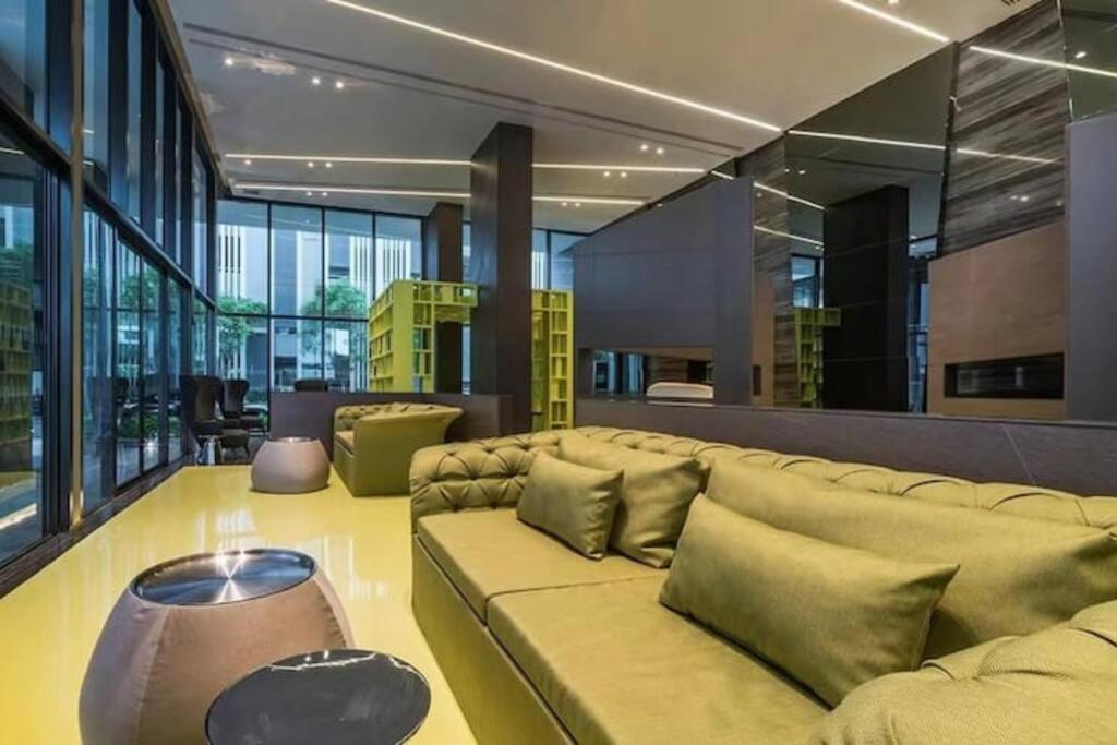 The Base Central Pattaya Εξωτερικό φωτογραφία