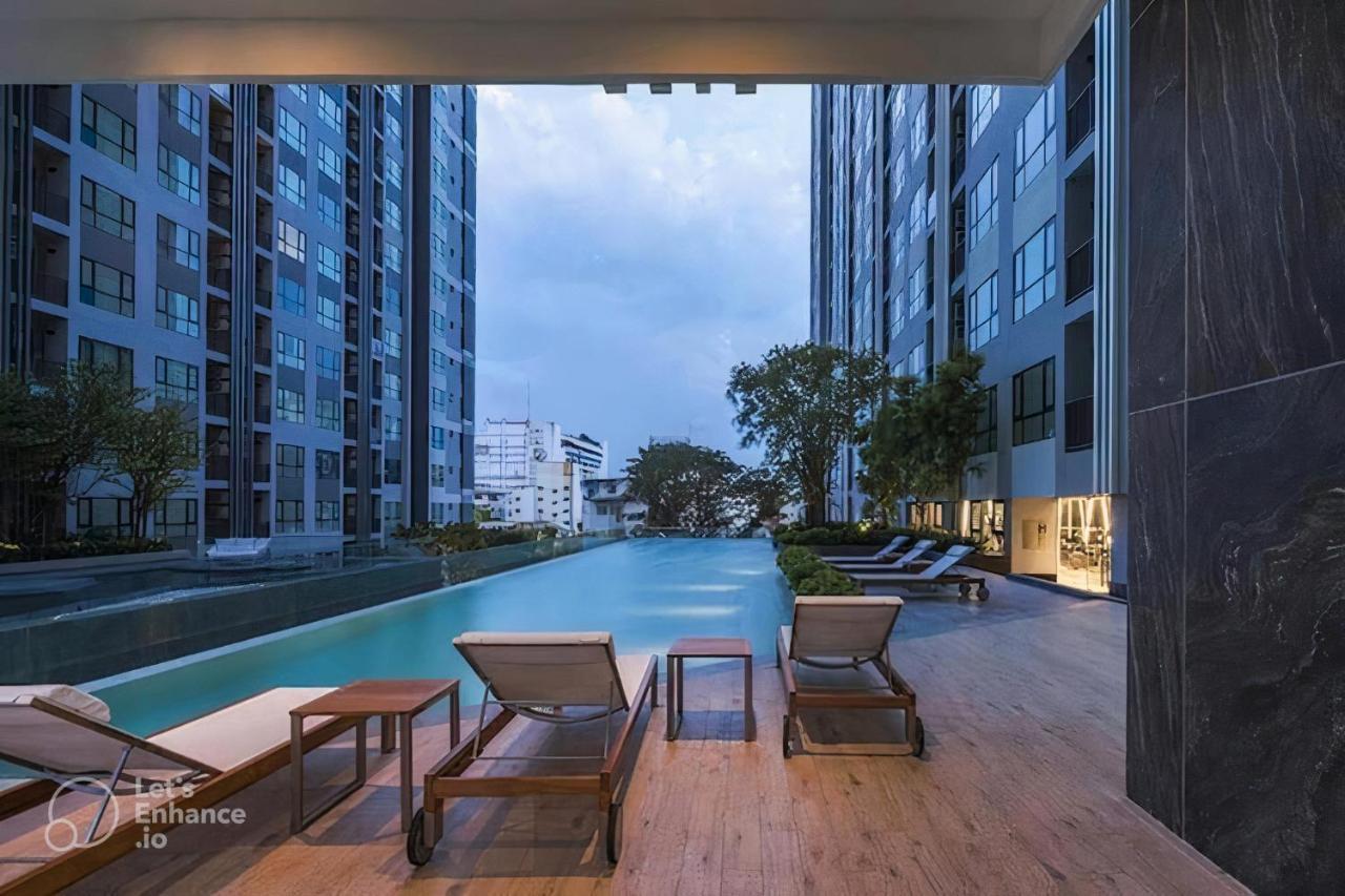 The Base Central Pattaya Εξωτερικό φωτογραφία